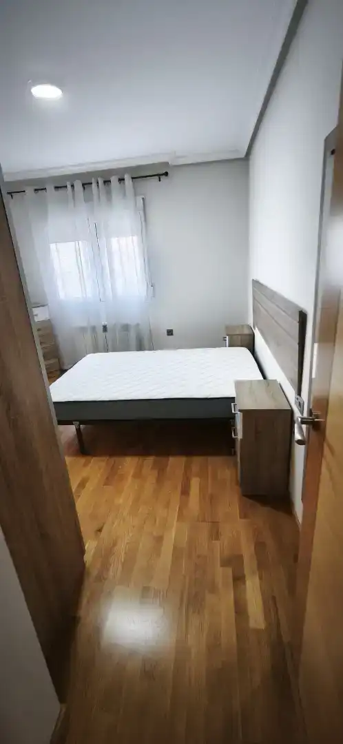 Bedroom of Flat for rent in Puertollano  with Air Conditioner, Parquet flooring and Furnished