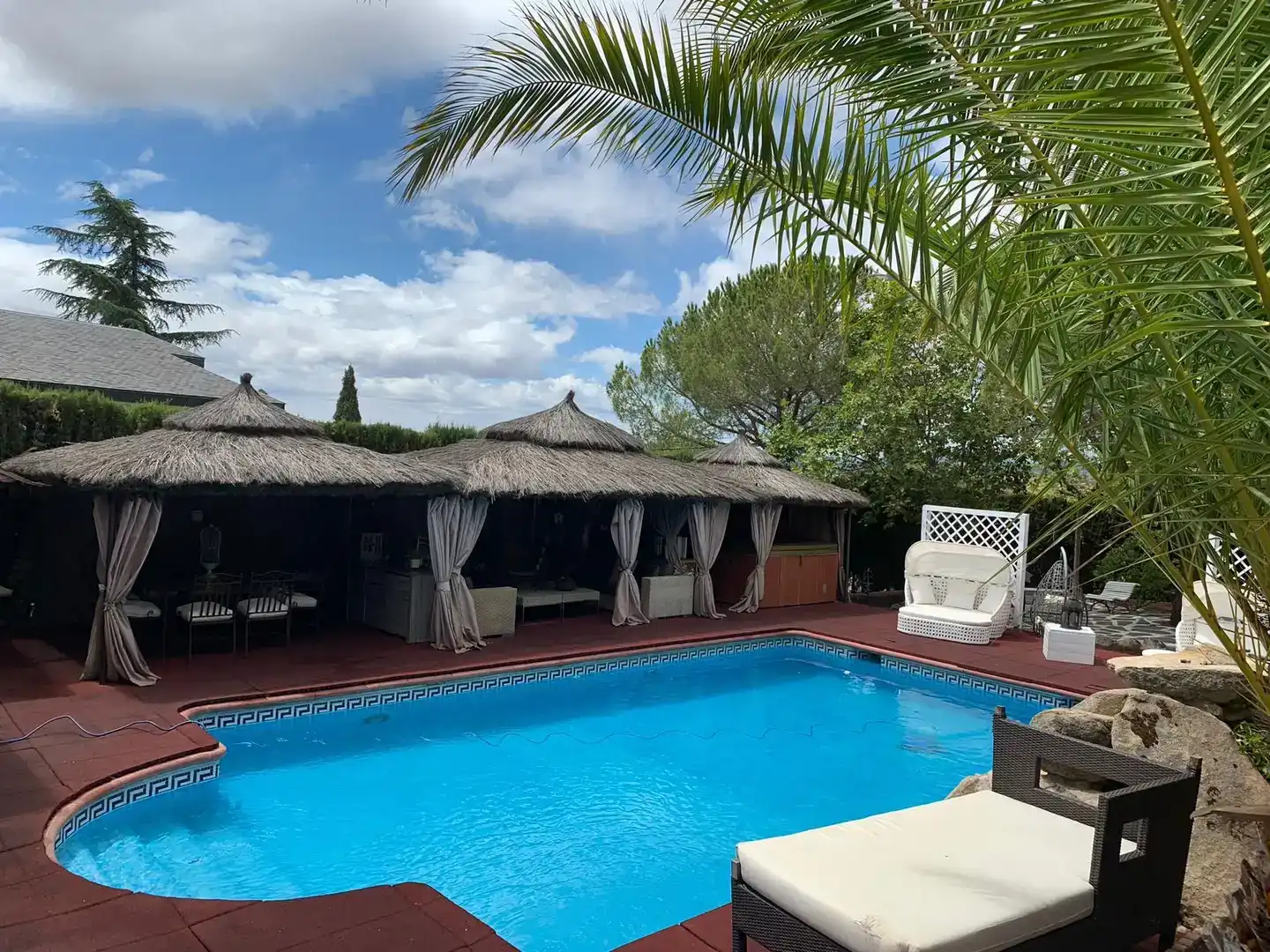 Piscina de Casa o xalet en venda en Pino Alto - Navarredonda