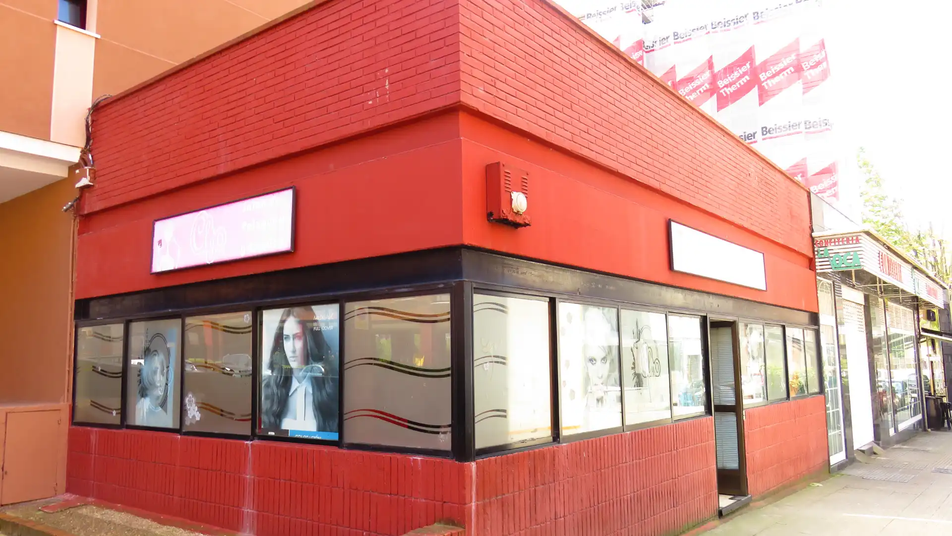 Vista exterior de Local en venta en Avilés con Calefacción