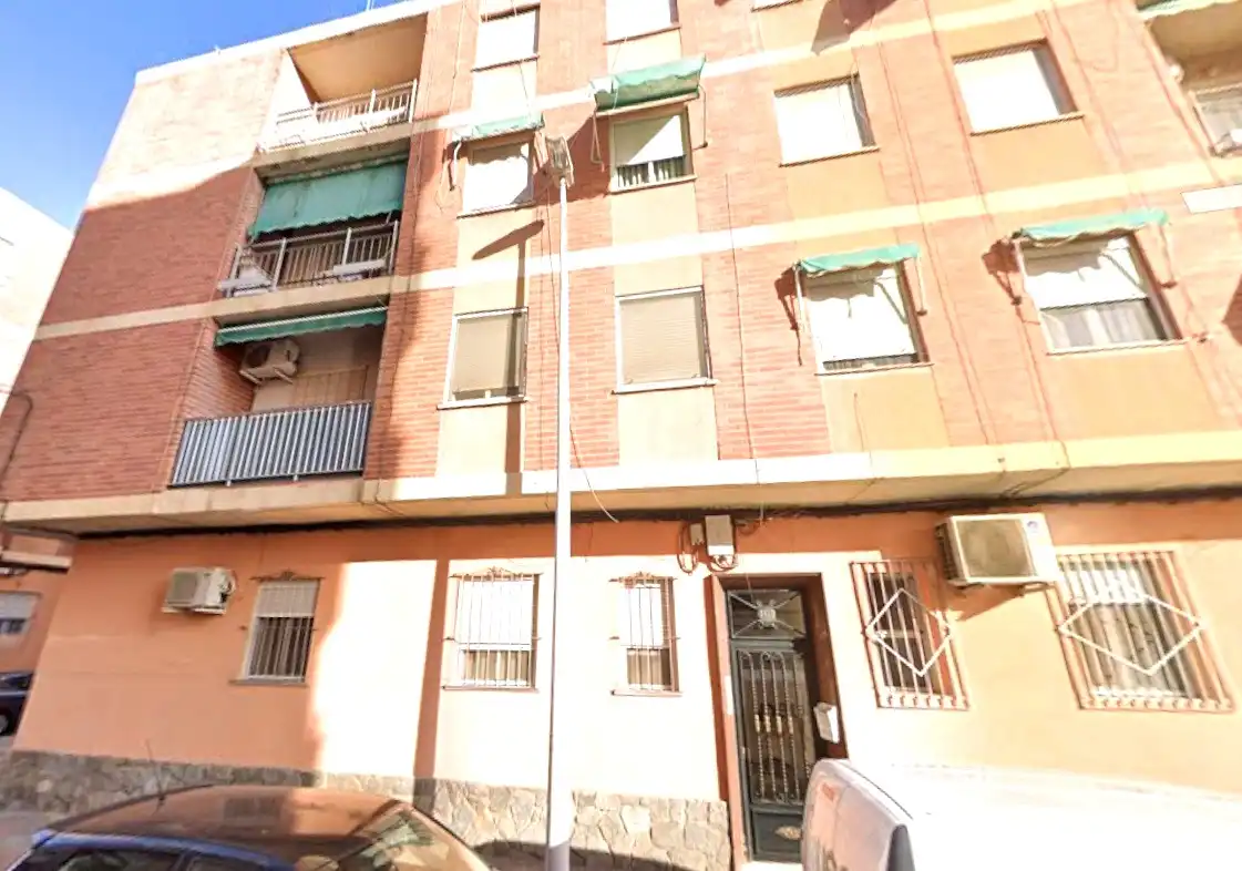 Vista exterior de Piso en venta en Elche / Elx