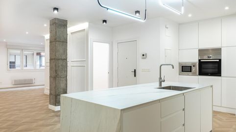 Foto 5 de Piso en venta en Urkijo Kalea, Las Arenas, Getxo