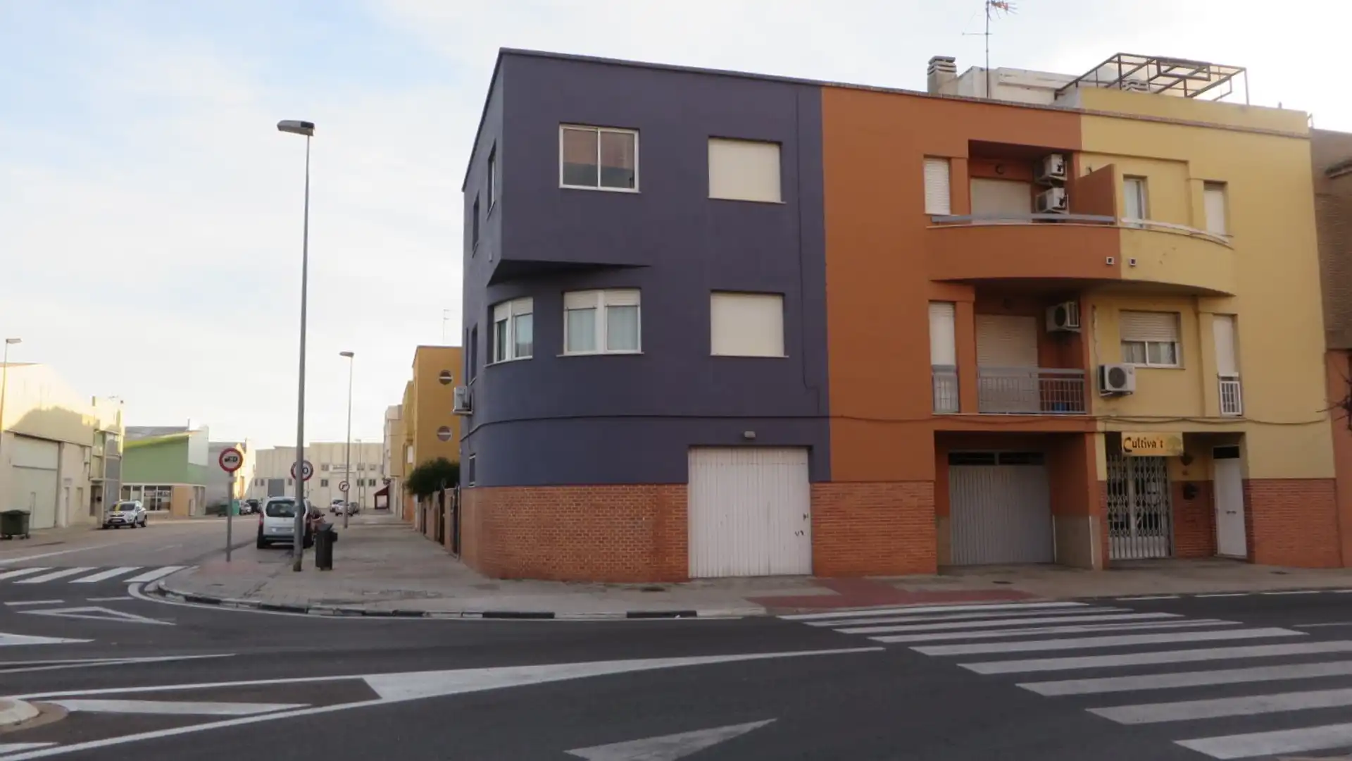 Vista exterior de Local en venta en L'Alcúdia