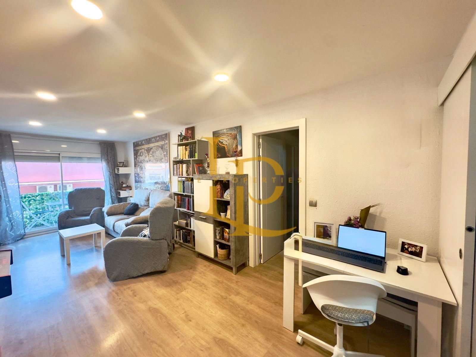 Sala d'estar de Pis en venda en Rubí amb Aire condicionat, Calefacció i Parquet