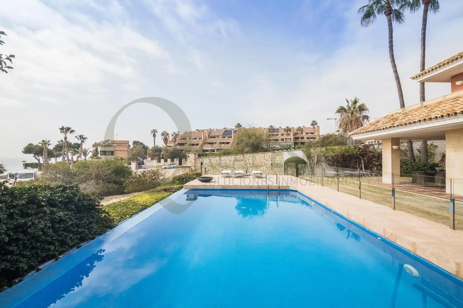 Piscina de Casa o xalet en venda en Alicante / Alacant amb Calefacció, Jardí privat i Terrassa
