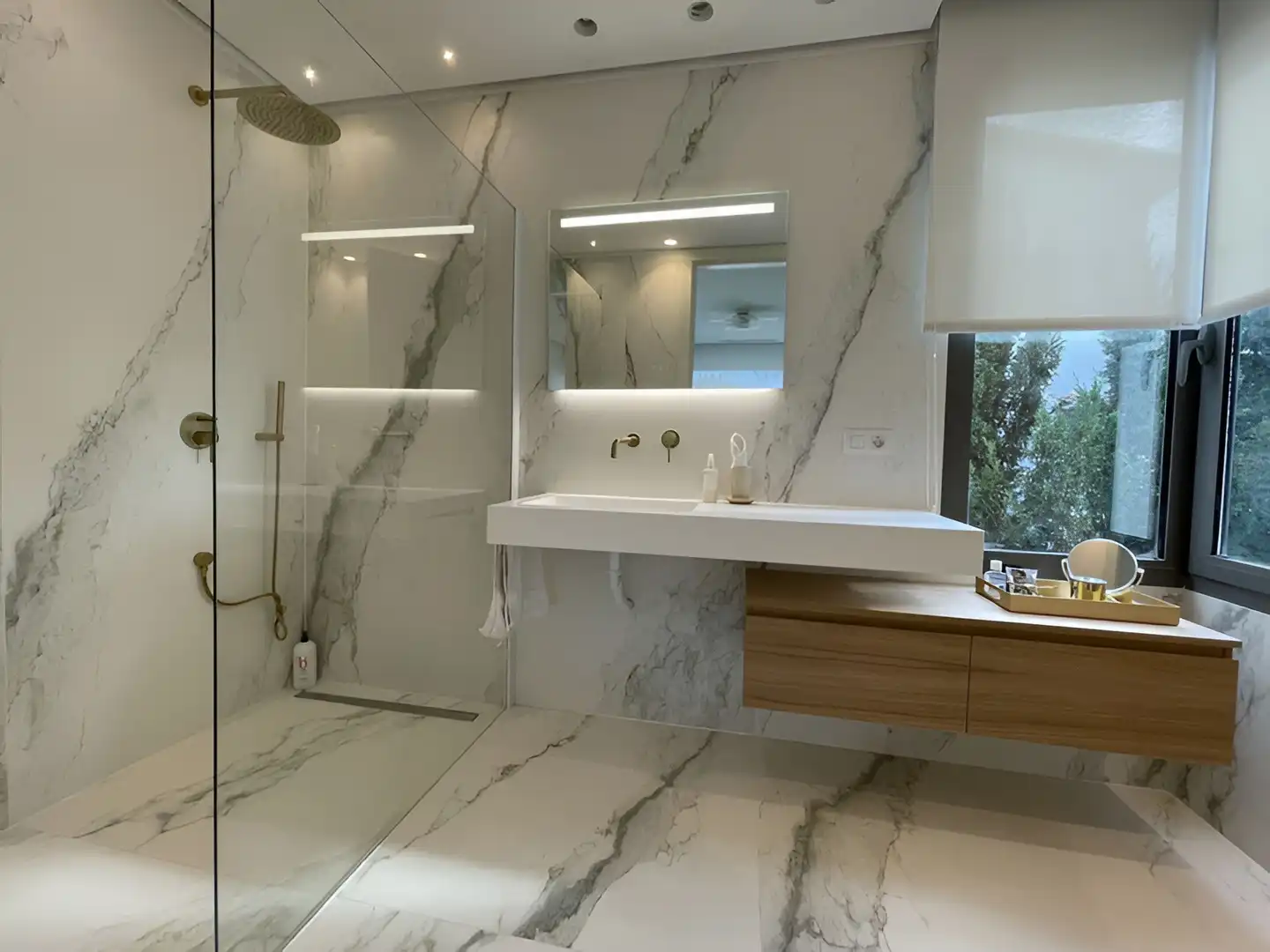 Bathroom of Houses for sale in Marbella  with Air Conditioner, Private garden and Terrace
