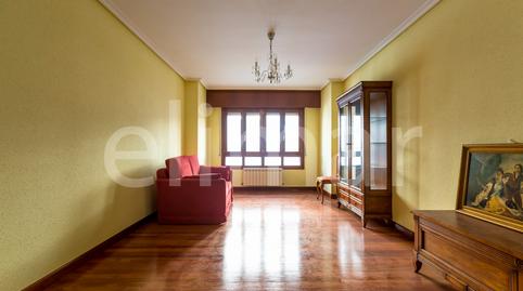 Foto 2 de Piso en venta en Calle Puentedey, Villarcayo de Merindad de Castilla la Vieja, Burgos