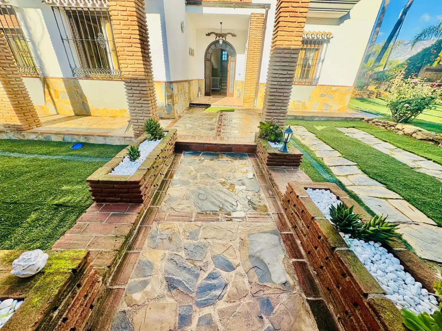 Chalet con terraza en venta en Calle Río Guadiaro 13, imagen 99