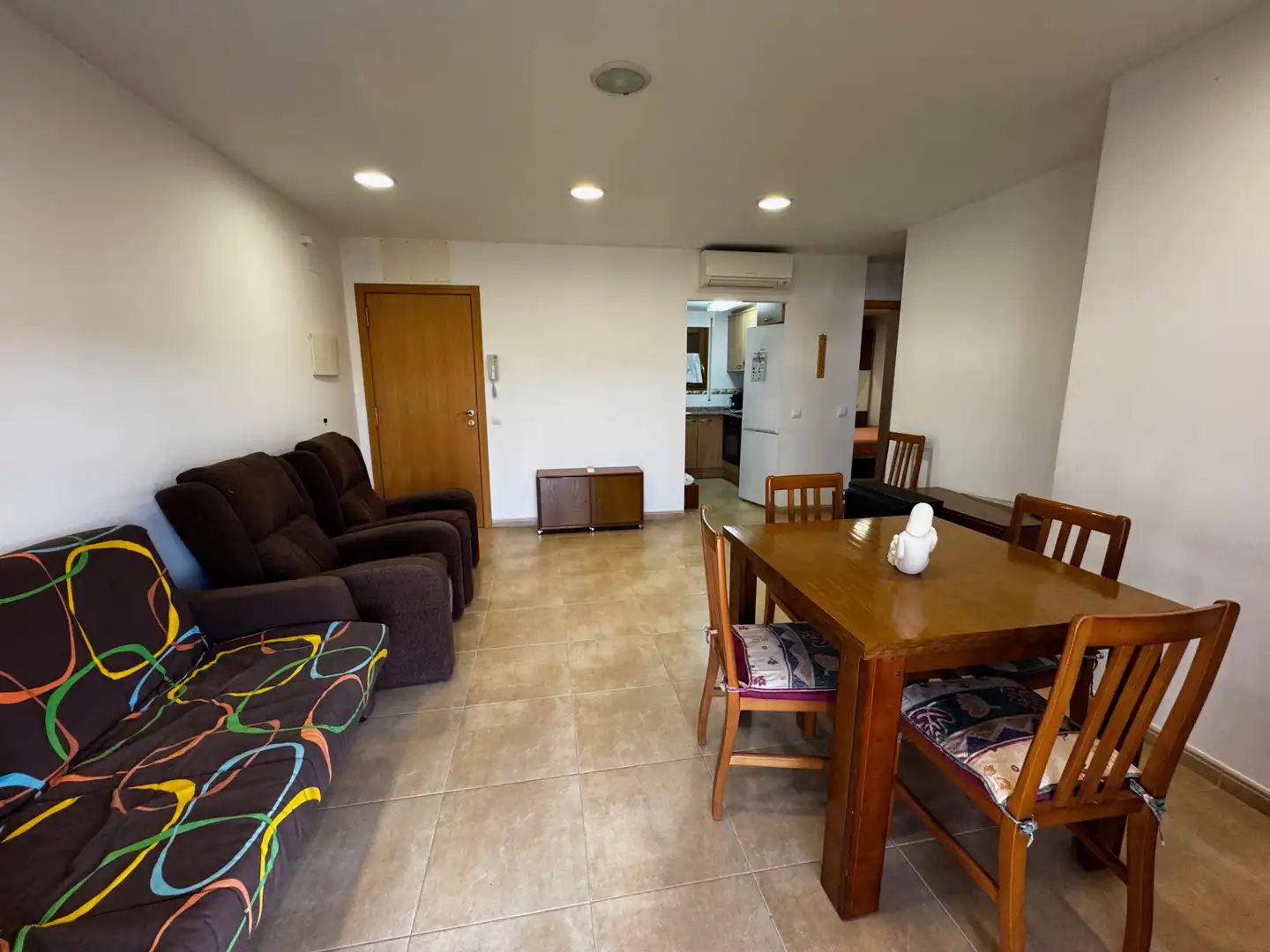 Living room of Flat for sale in Arnes  with Air Conditioner, Furnished and Oven
