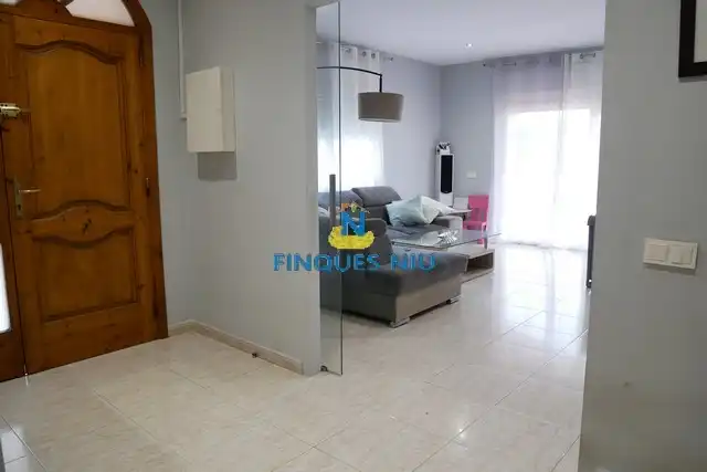 Villa con piscina in vendita a Avinguda Arbres, imagen 5