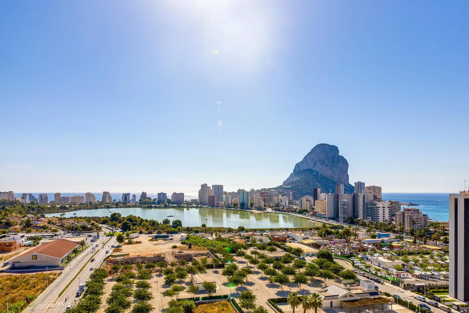 Vista exterior de Apartamento en venta en Calpe / Calp con Aire acondicionado, Calefacción y Jardín privado