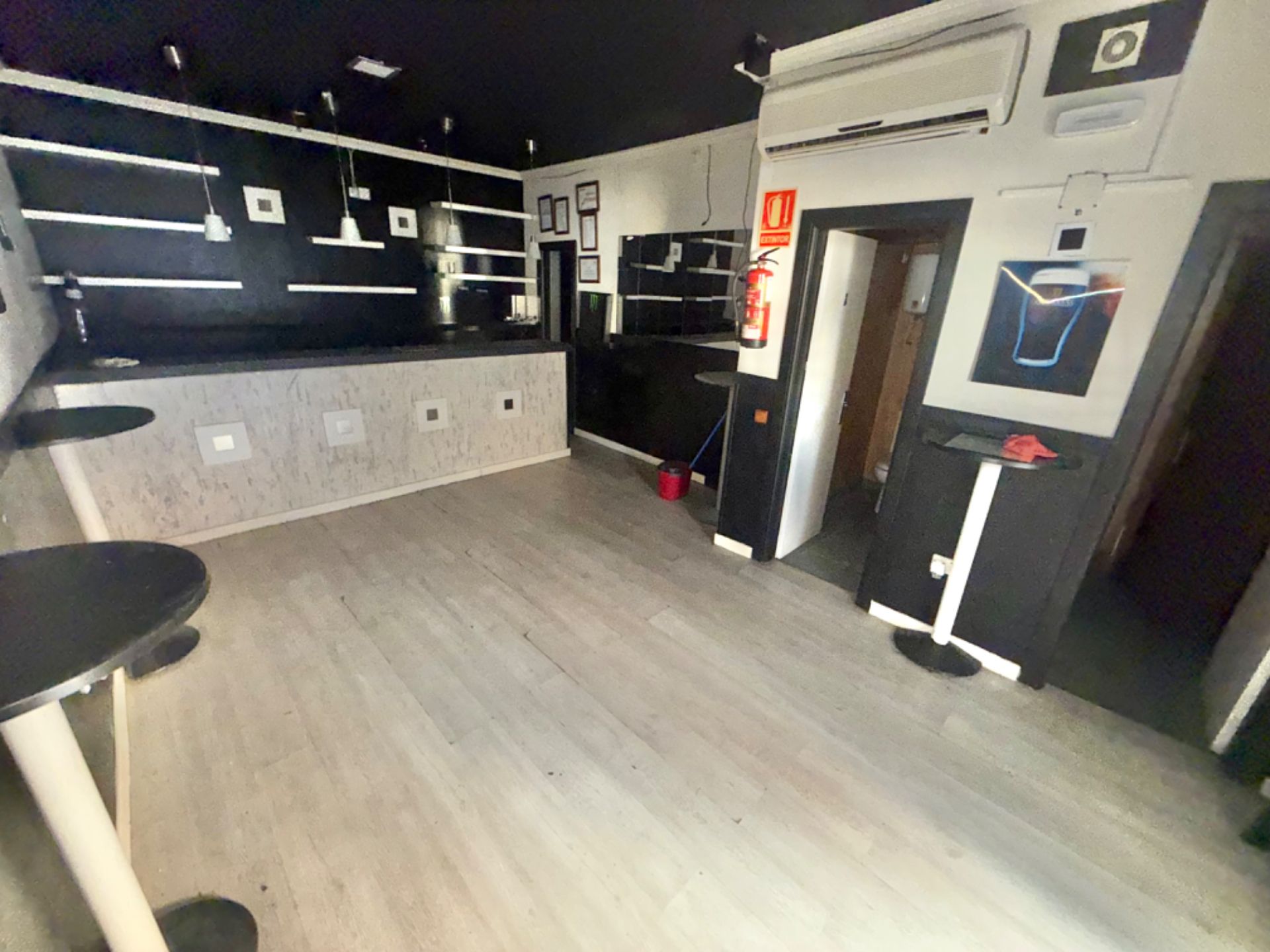 Premises for sale in  Madrid Capital