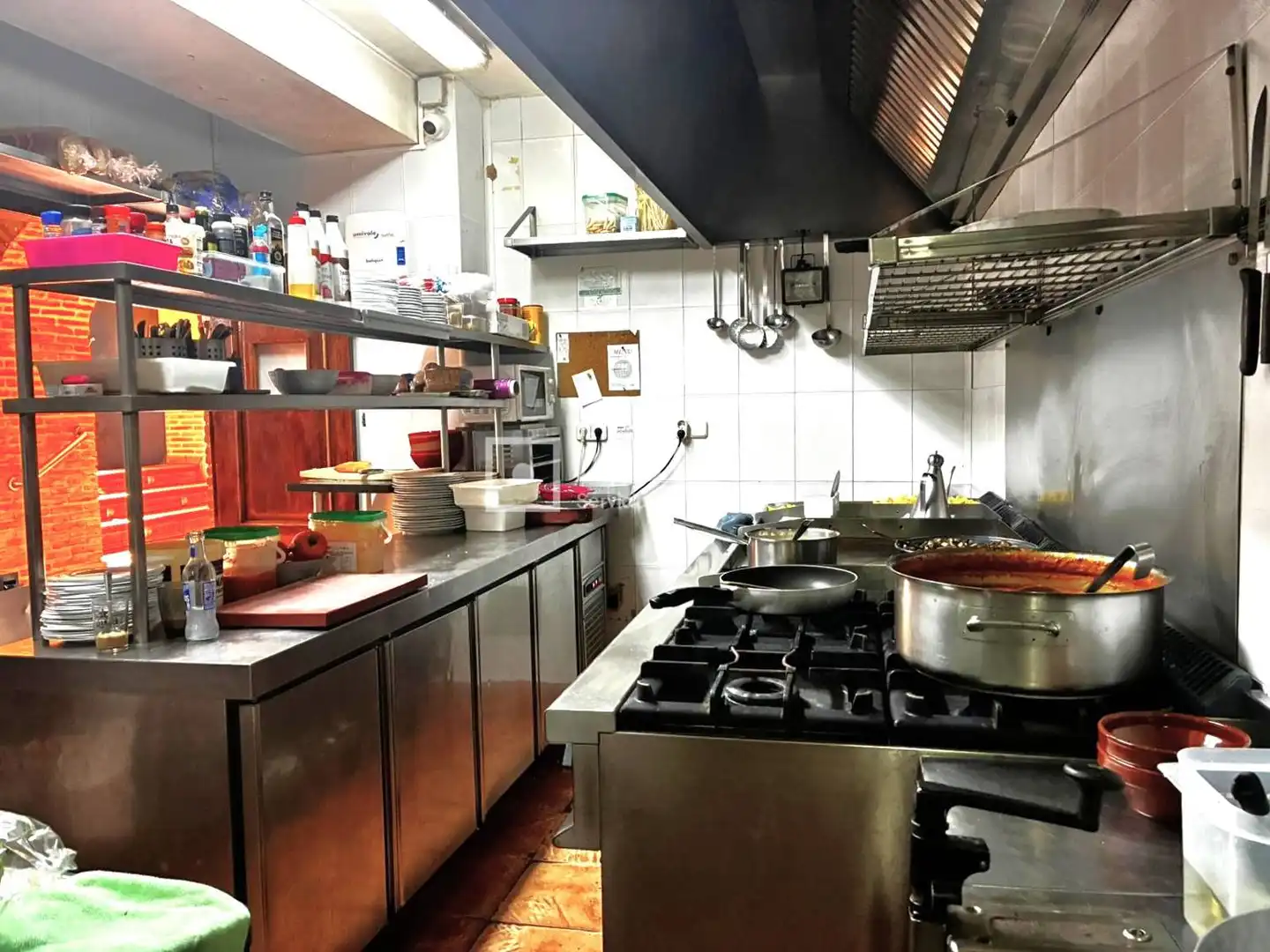 Cocina de Local en venta en Torrejón de Ardoz