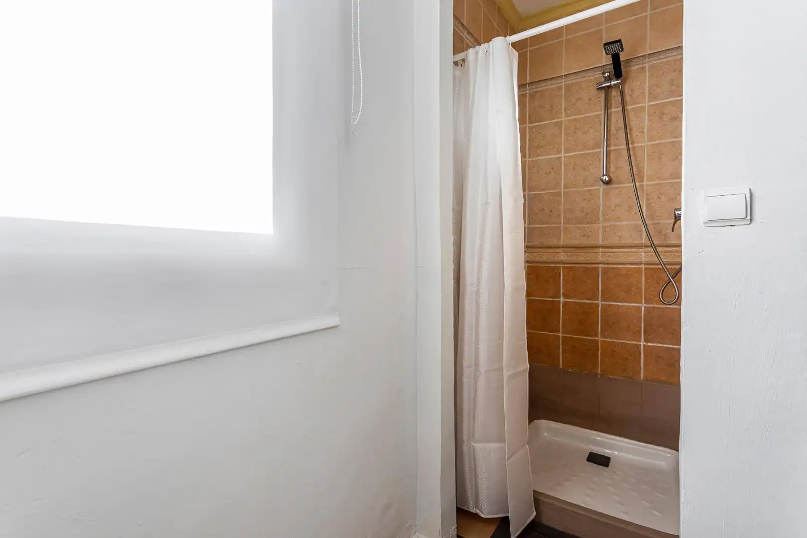 Badezimmer von Dachboden zum Verkauf in Valencia mit Klimaanlage und Terrasse