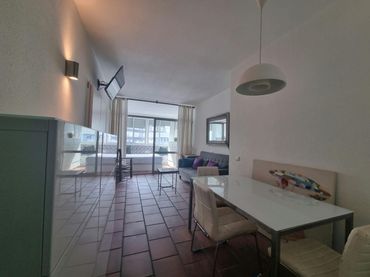 Estudio con ascensor en venta en ISABEL MANOJA 10