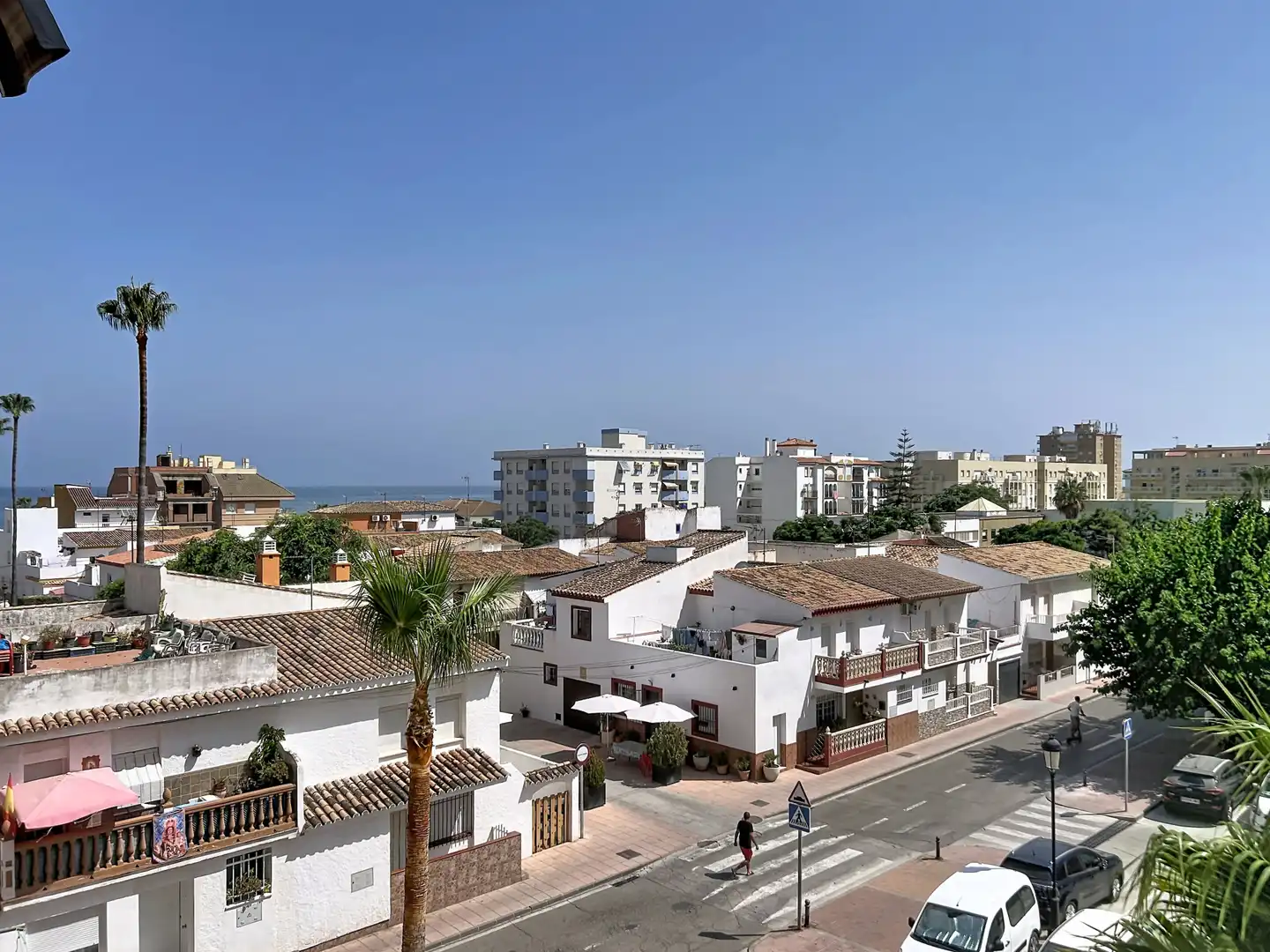 Vista exterior de Apartament en venda en Manilva amb Aire condicionat i Moblat