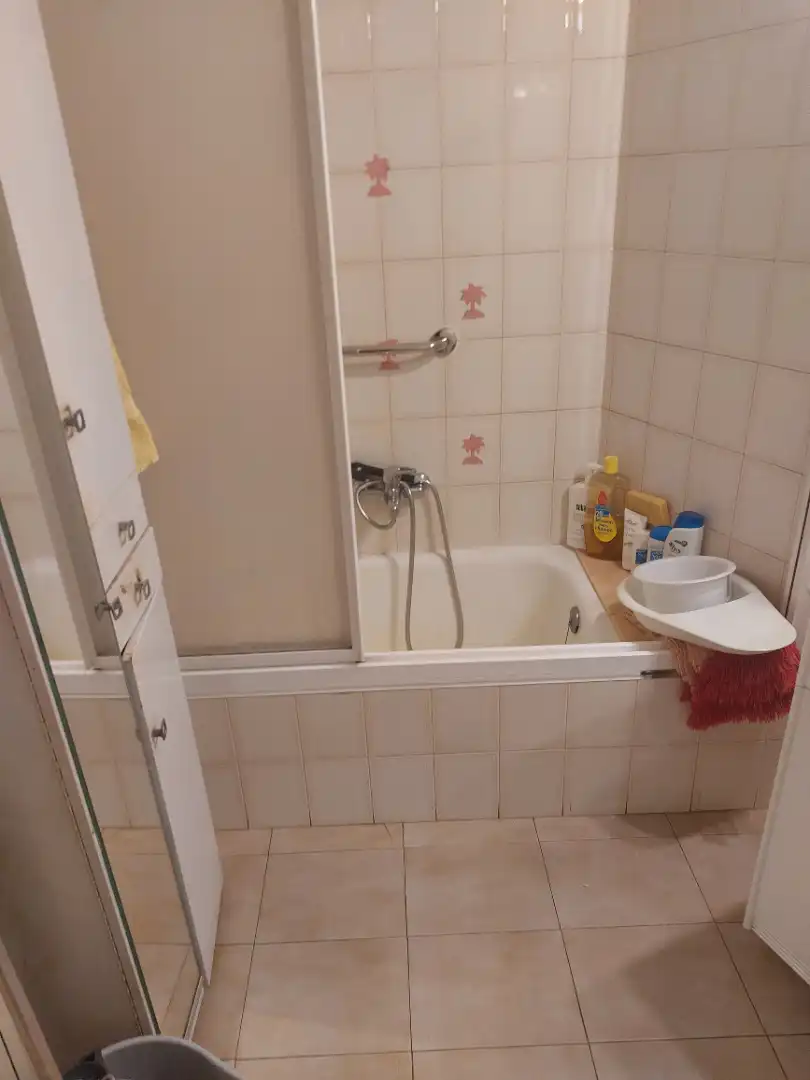 Bany de Pis en venda en Tàrrega amb Calefacció i Moblat