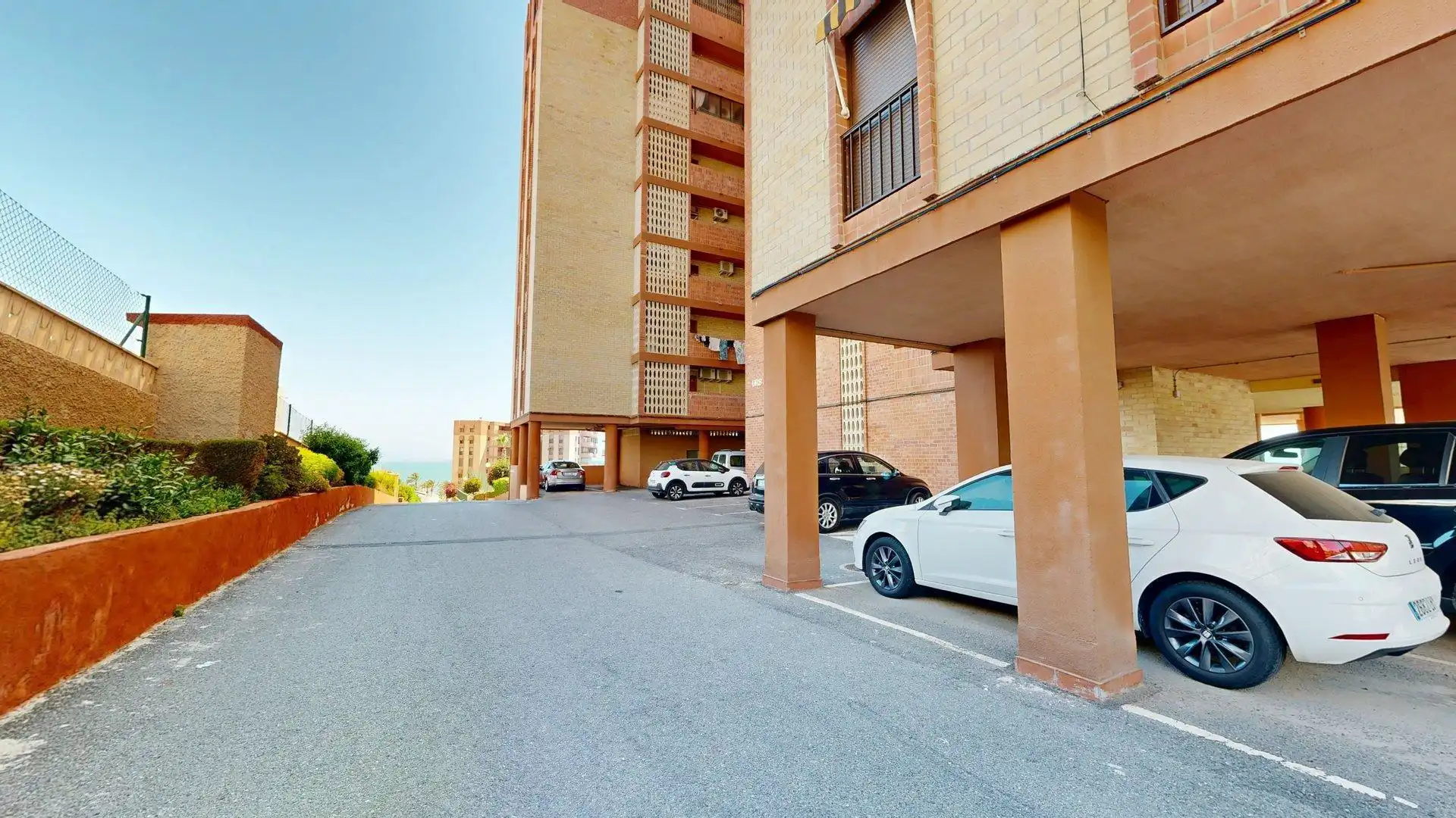 Vista exterior de Apartament de lloguer en Elche / Elx amb Aire condicionat, Calefacció i Jardí privat