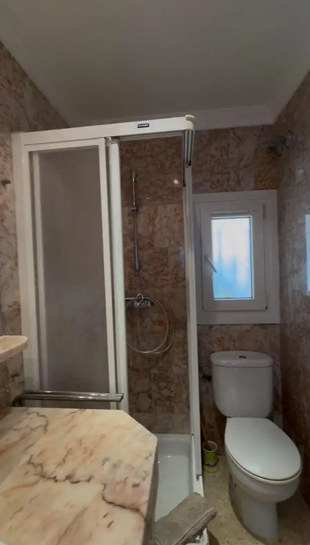 Bany de Apartament en venda en Oliva
