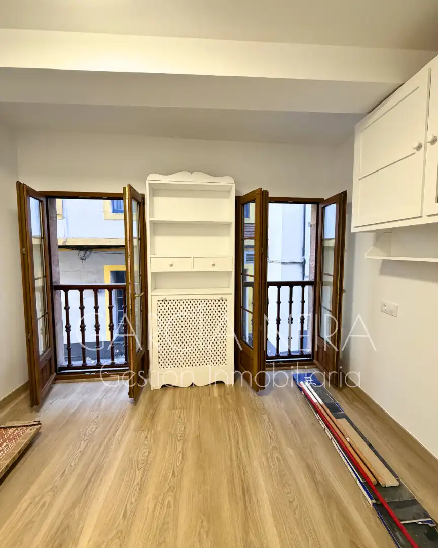 Terraza de Piso en venta en Oviedo  con Calefacción y Amueblado