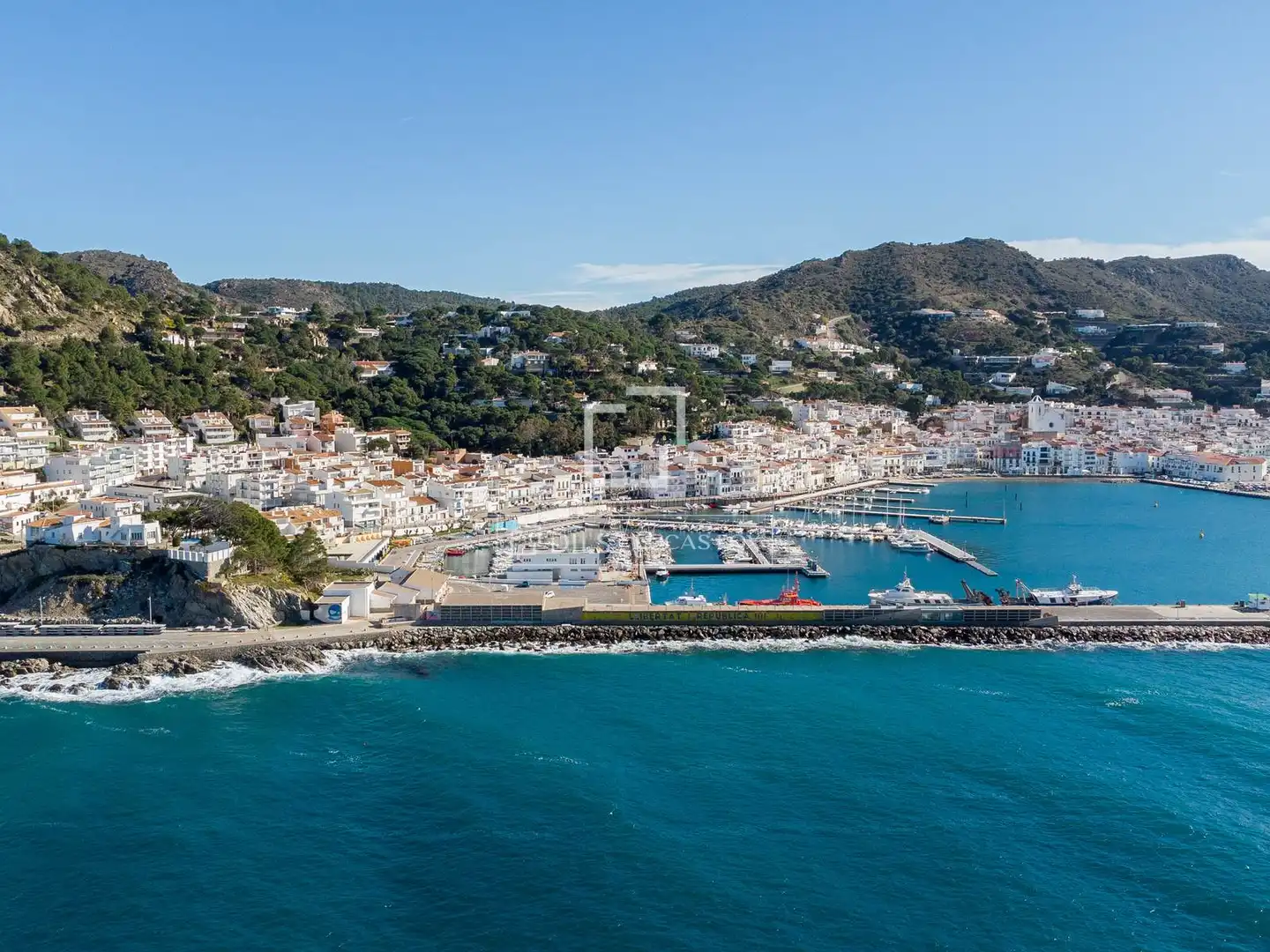 Vista exterior de Casa o xalet en venda en El Port de la Selva amb Calefacció, Terrassa i Traster