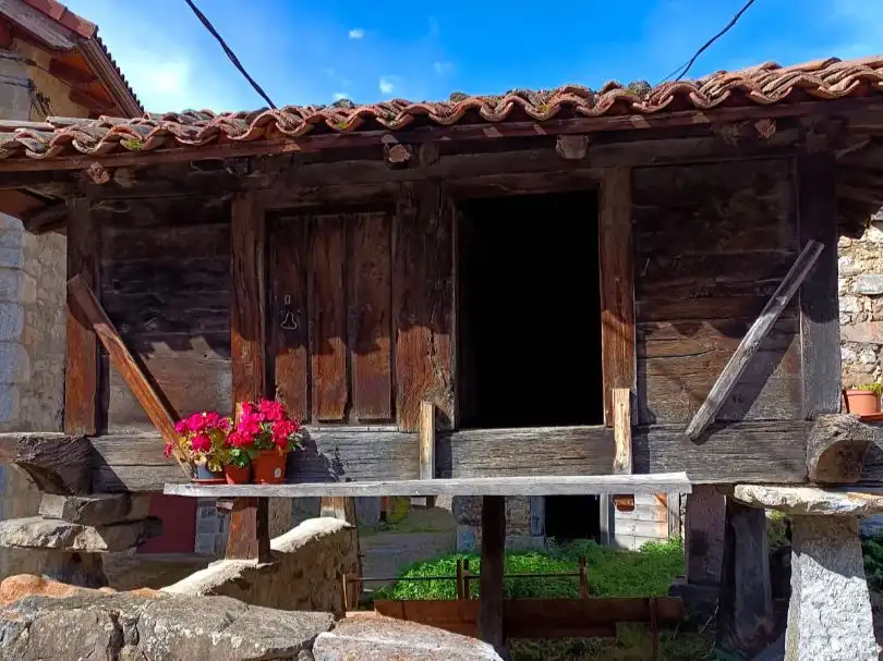 Casa rústica amb jardí en venda a Calle Calvo Sotelo 32, imagen 4
