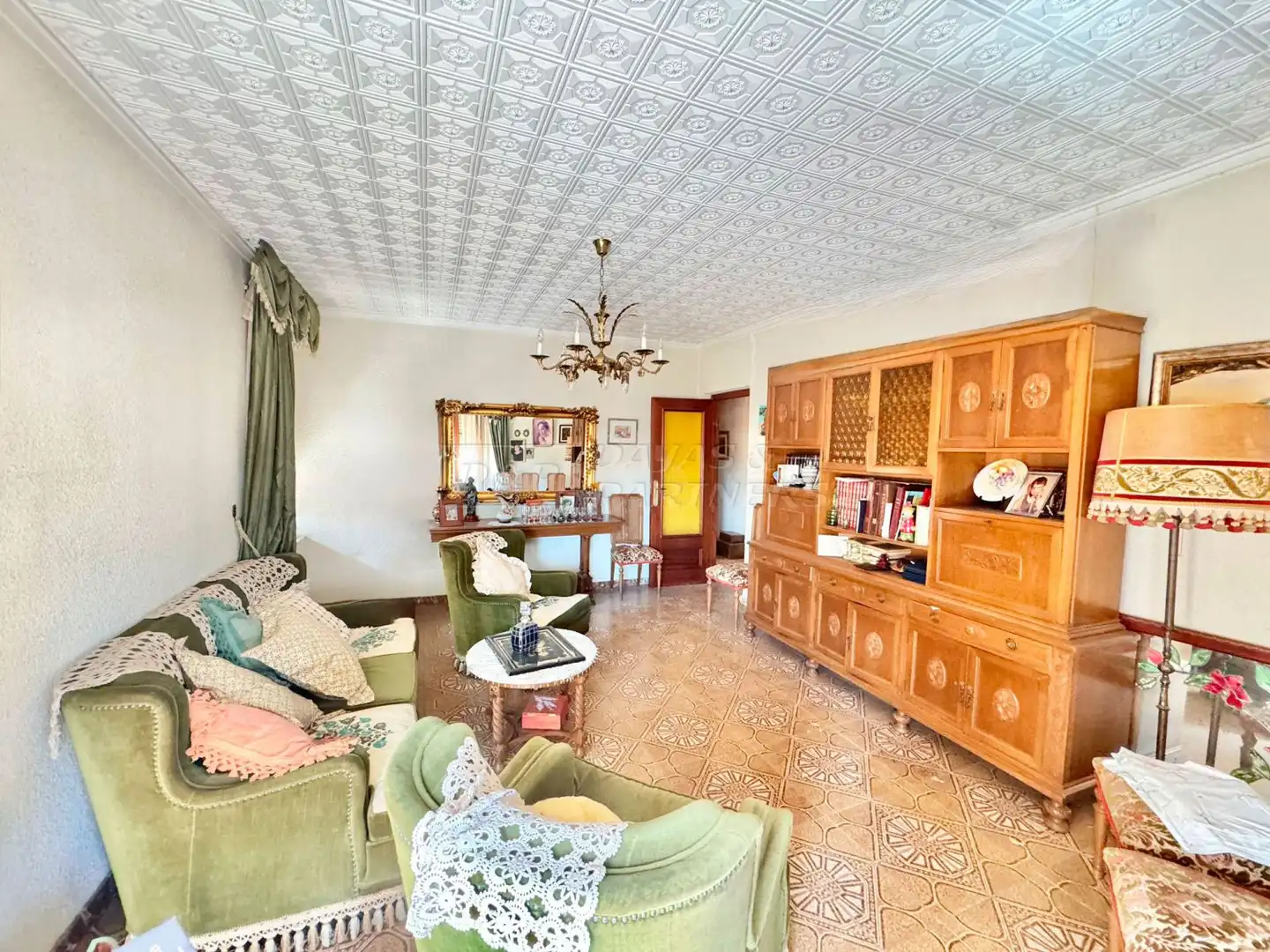 Sala de estar de Edificio en venta en El Pinós / Pinoso
