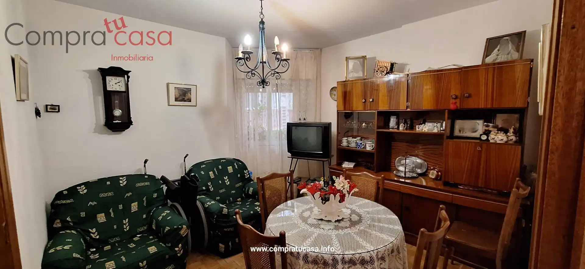 Sala de estar de Piso en venta en Segovia con Calefacción, Parquet y Terraza