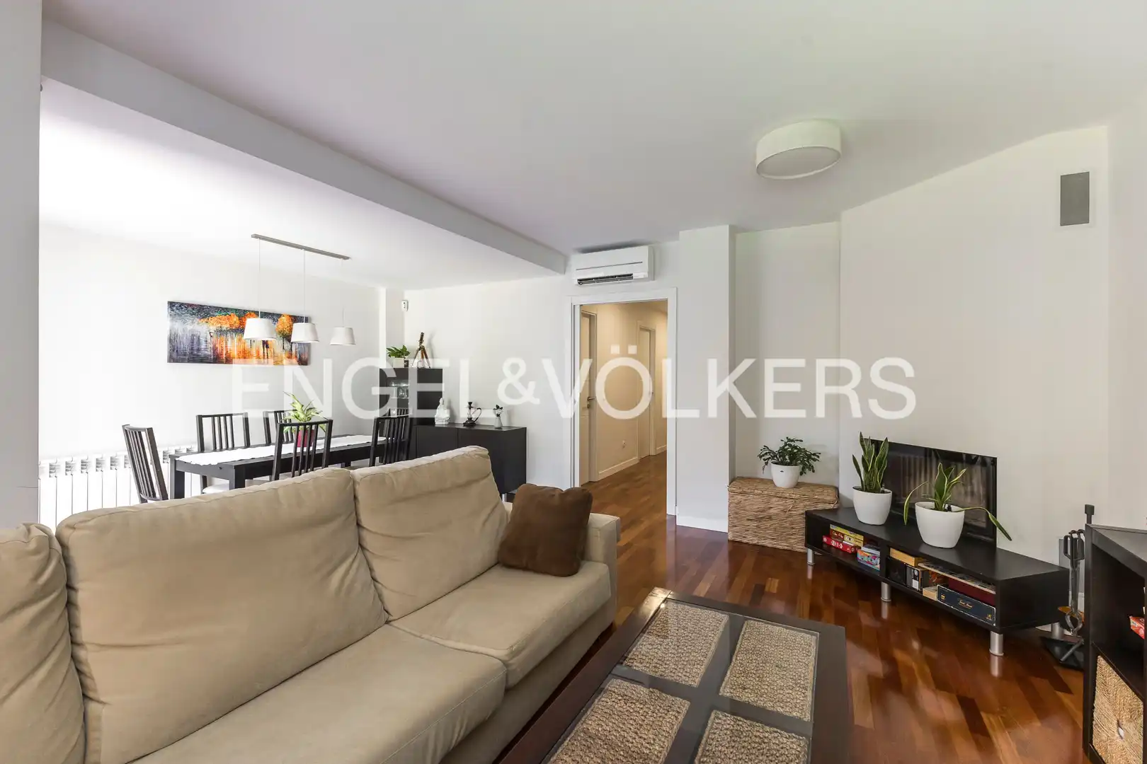 Sala de estar de Casa o chalet en venta en San Agustín del Guadalix con Aire acondicionado, Calefacción y Jardín privado