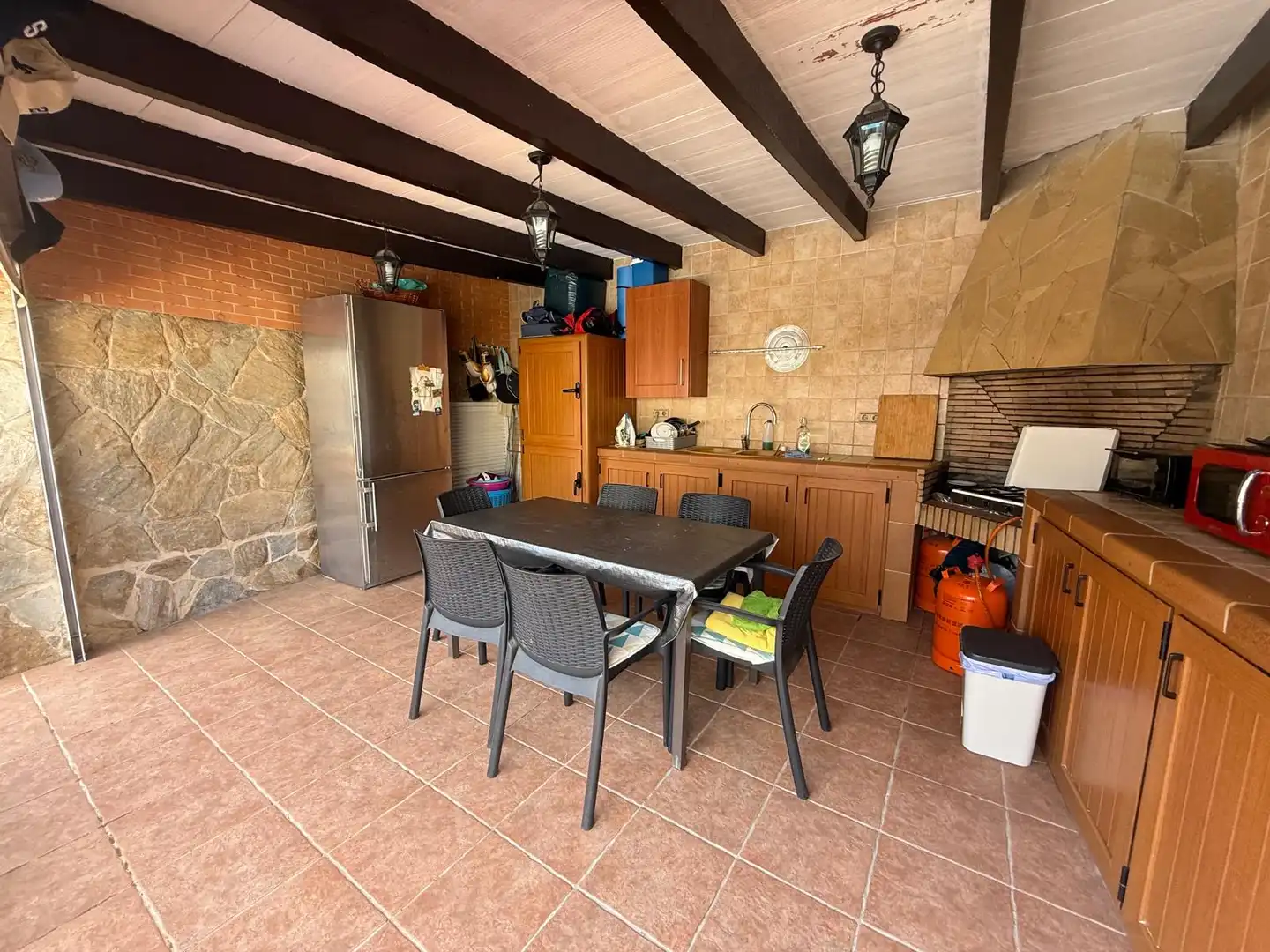 Küche von Einfamilien-Reihenhaus zum Verkauf in L'Alfàs del Pi mit Klimaanlage, Privatgarten und Terrasse