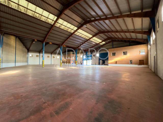 Nave industrial en Alquiler en Puerto de Veleta en Leganés Norte
