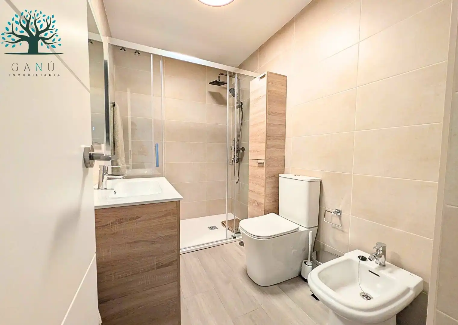 Badezimmer von Maisonette zum Verkauf in Totana mit Klimaanlage, Privatgarten und Terrasse