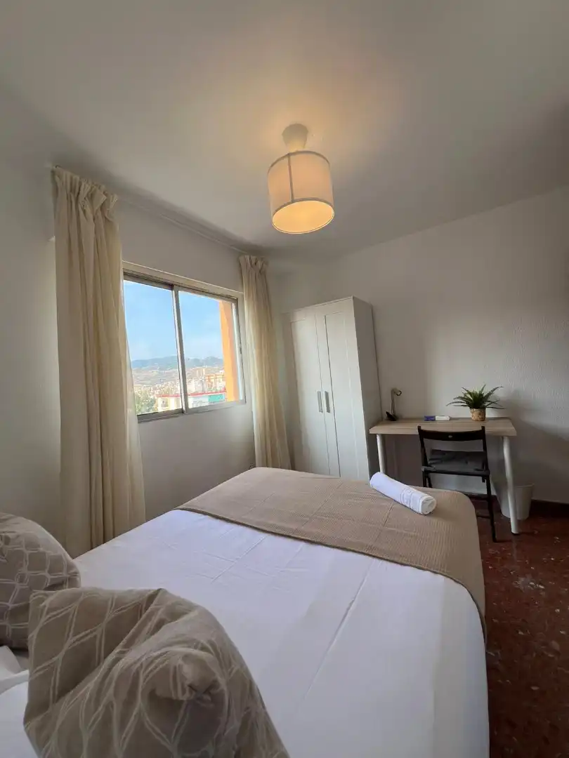 Zimmer in Calle Poeta Agustín Ruano, 7, Martiricos - La Roca - La Rosaleda