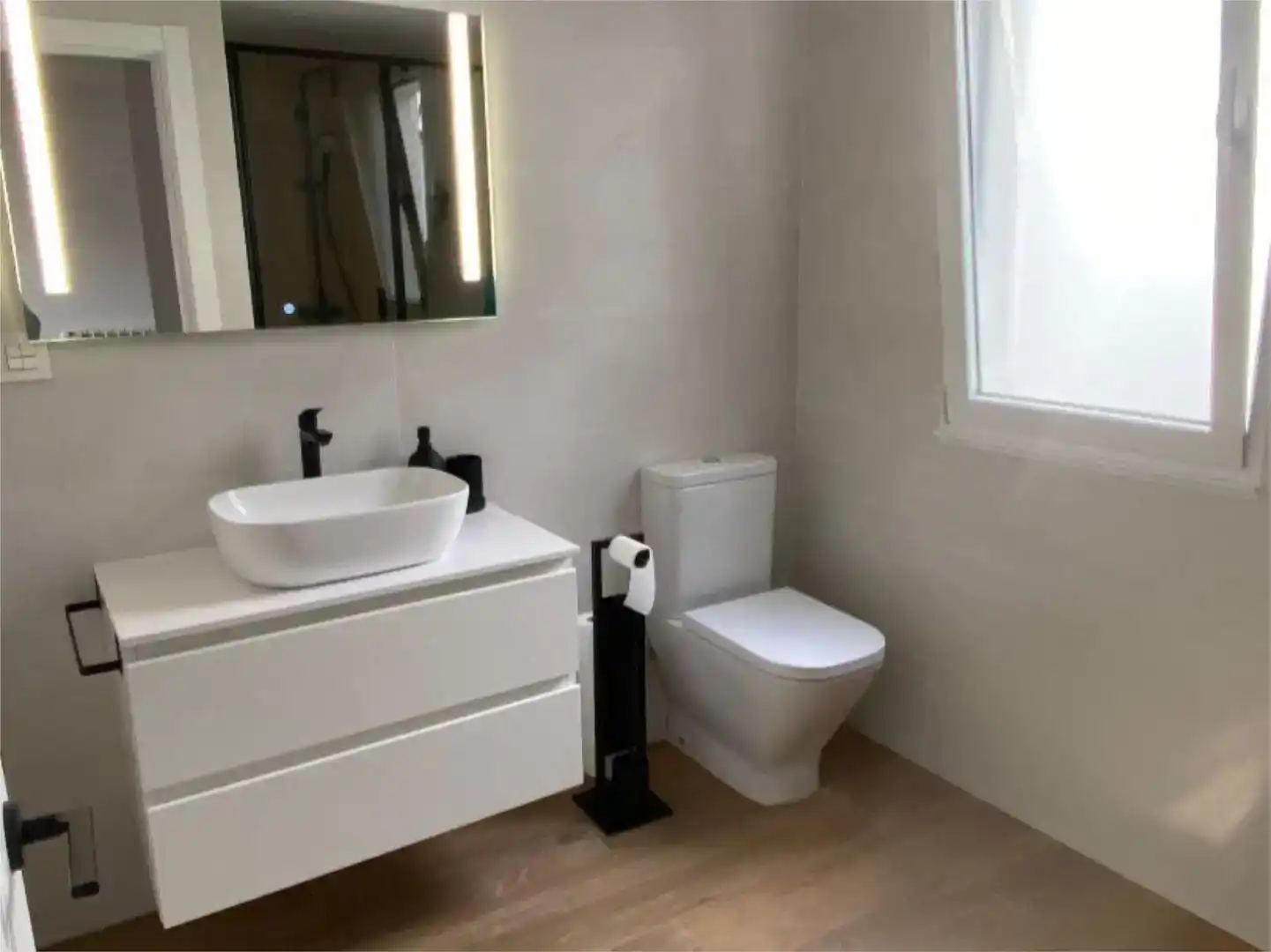 Badezimmer von Dachboden zur Miete in Oviedo 