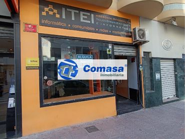 Locale commerciale in affitto a Martos