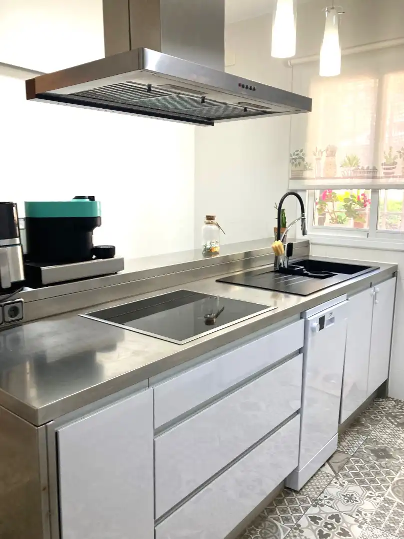 Cocina de Casa o chalet en venta en Corbera de Llobregat con Aire acondicionado, Calefacción y Jardín privado