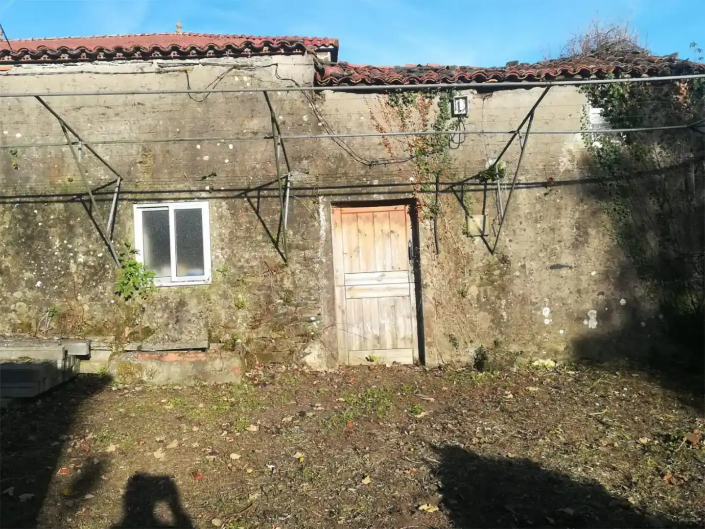 Außenansicht von Country house zum Verkauf in Santiso