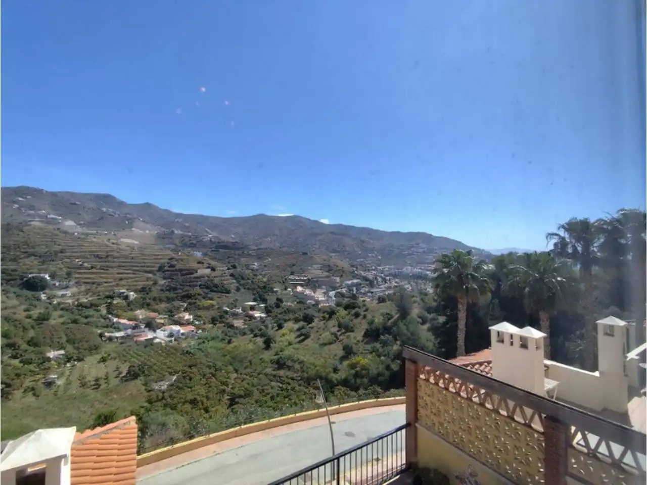 Vista exterior de Casa adosada en venta en Almuñécar con Aire acondicionado, Terraza y Amueblado