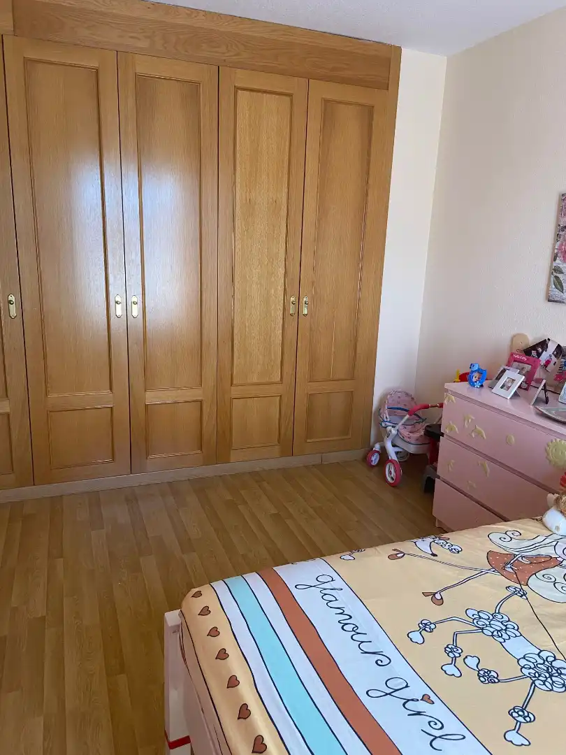 Habitación de Casa adosada en venta en Méntrida con Aire acondicionado, Calefacción y Jardín privado