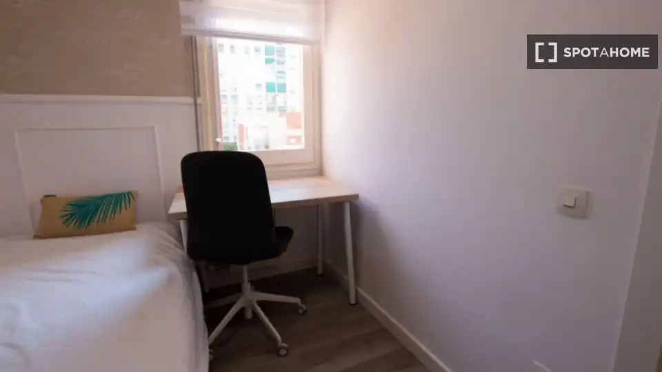 Room in Provençals del Poblenou