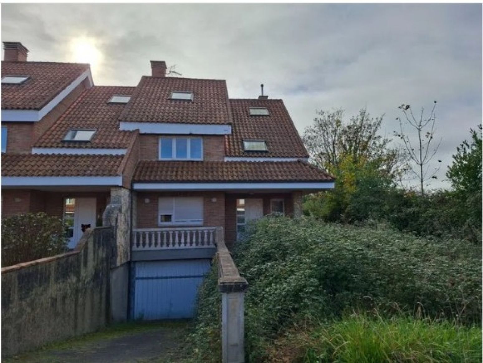 Vista exterior de Casa o chalet en venta en Gijón  con Jardín privado