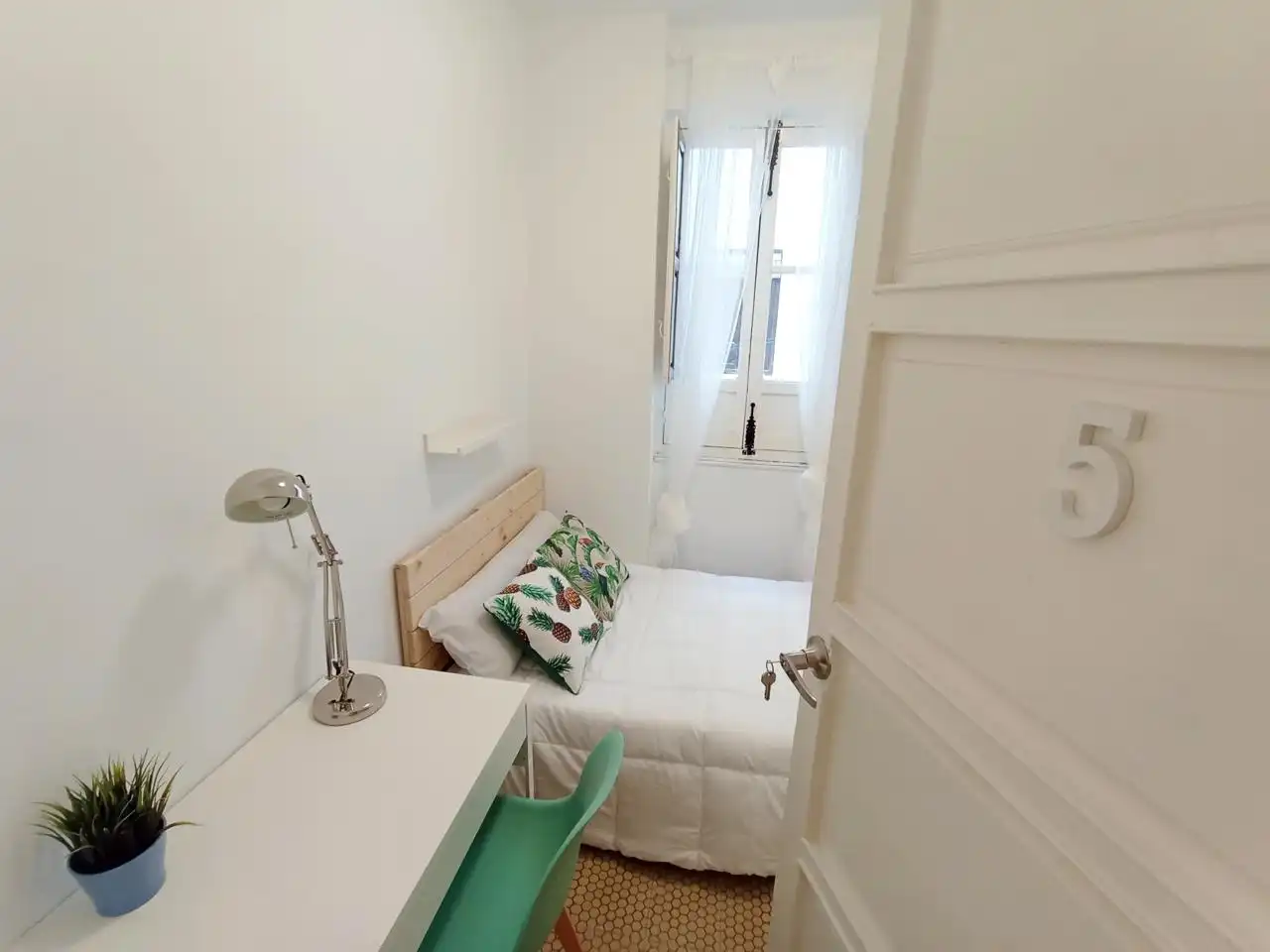 Ground floor for rent in Santa Teresa, Centro - Sagrario