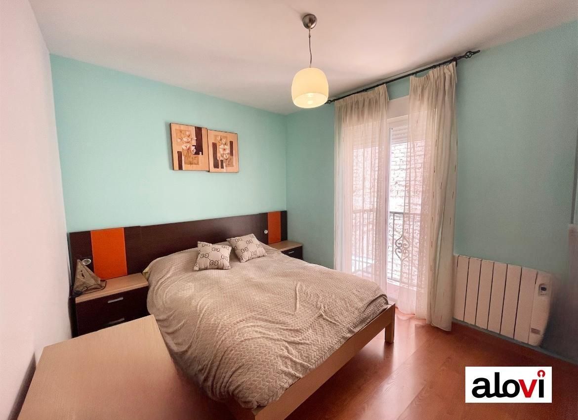 Bedroom of Flat to rent in  Granada Capital  with Air Conditioner, Terrace and Balcony