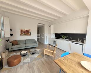 Sala d'estar de Pis de lloguer en  Barcelona Capital amb Aire condicionat, Terrassa i Balcó