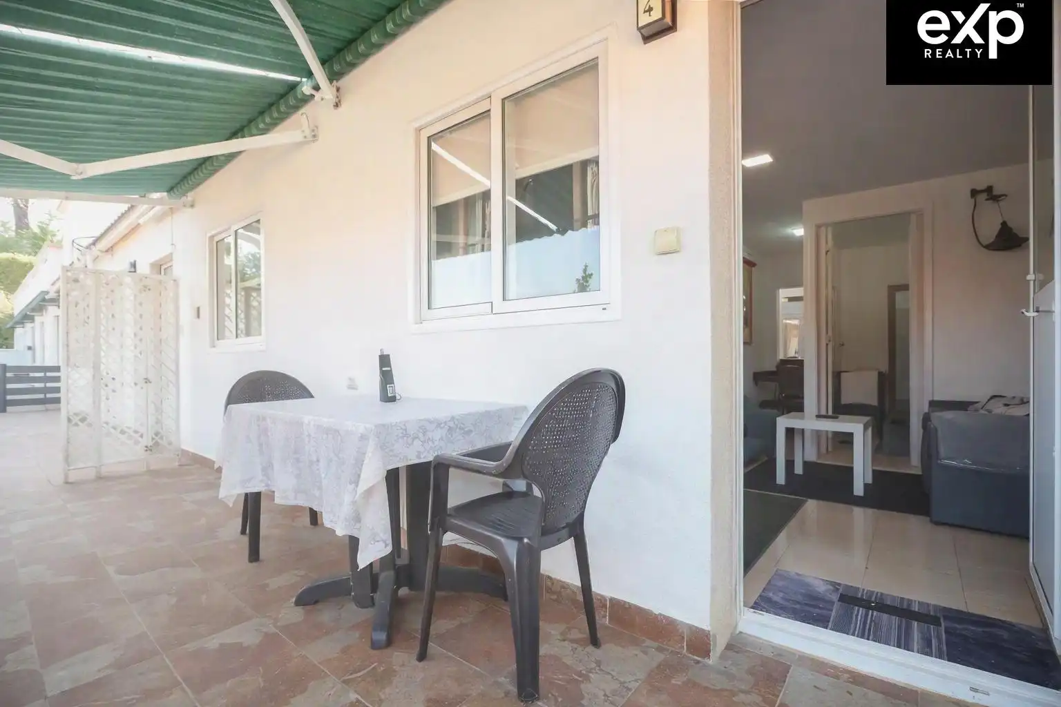 Terraza de Estudio en venta en O Grove   con Calefacción, Terraza y Amueblado
