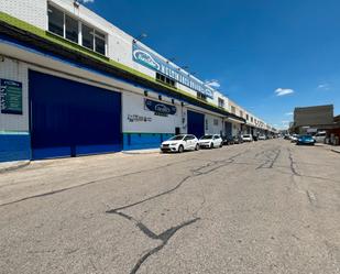 Vista exterior de Nau industrial en venda en Getafe amb Alarma