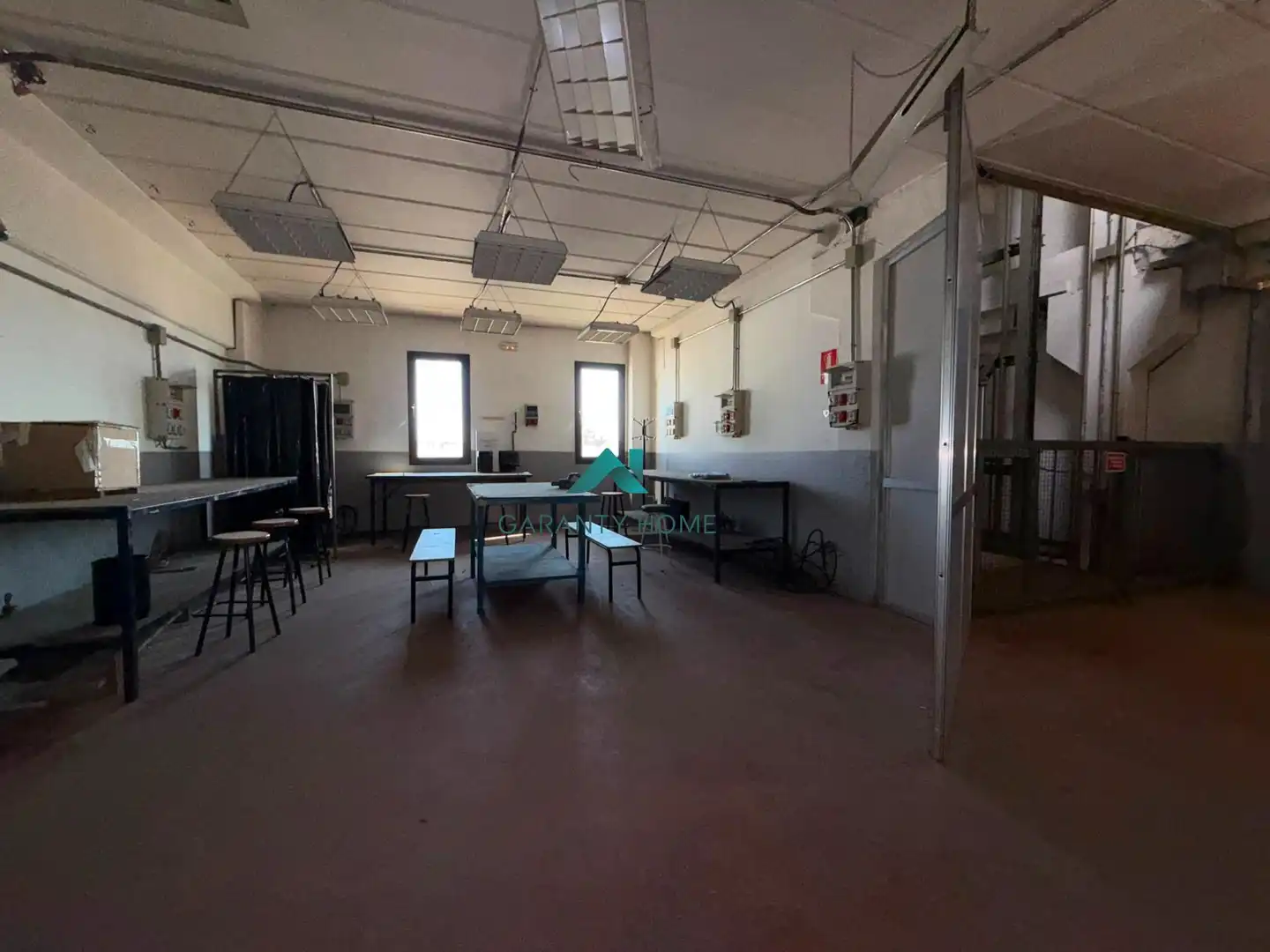 Nau industrial en venda en Móstoles