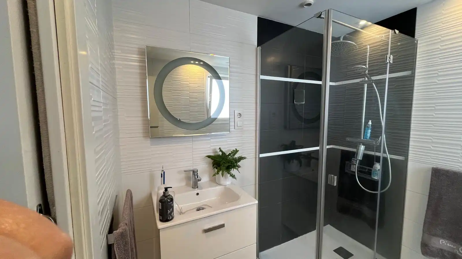 Bathroom of Flat for sale in Sant Pere de Ribes  with Parquet flooring, Terrace and Oven