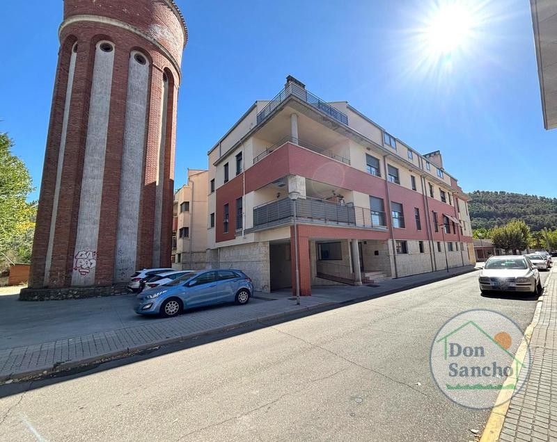 Vista exterior de Àtic en venda en Cabezón de Pisuerga amb Calefacció i Terrassa