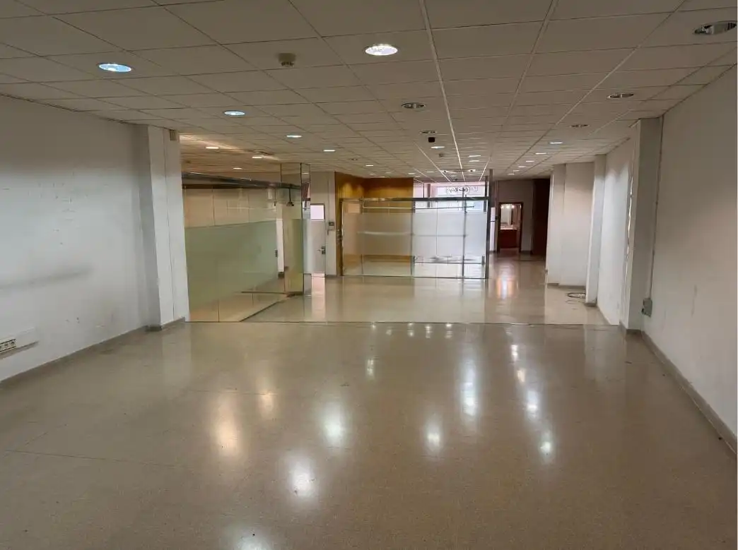 Geschaftsraum zum Verkauf in Via Europa - Parc Central
