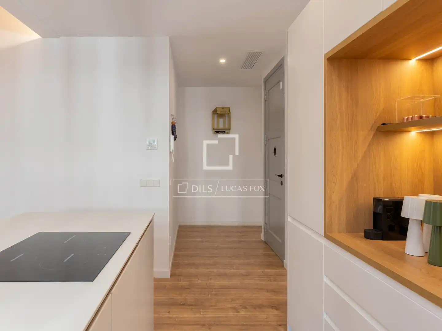 Flat for sale in Girona  with Air Conditioner, Parquet flooring and Furnished